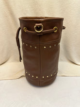 Load image into Gallery viewer, Women's Leather Bucket Bag Salt Marsh Brown