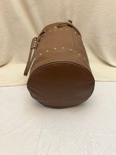 Load image into Gallery viewer, Women's Leather Bucket Bag Salt Marsh Brown