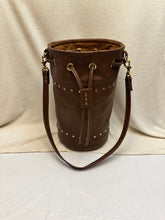 Load image into Gallery viewer, Women's Leather Bucket Bag Salt Marsh Brown