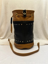 Load image into Gallery viewer, Women's Leather Bucket Bag Tan and Black