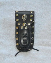 Load image into Gallery viewer, Buck 110 Leather Knife Case - Plain Skull